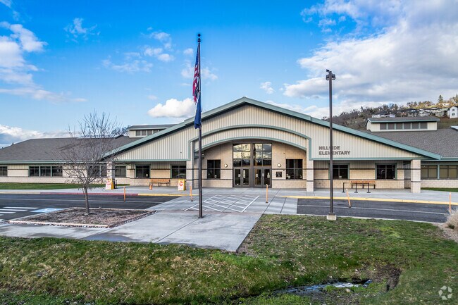 Your students will thrive at Hillsdale Elementary School in Eagle Point.