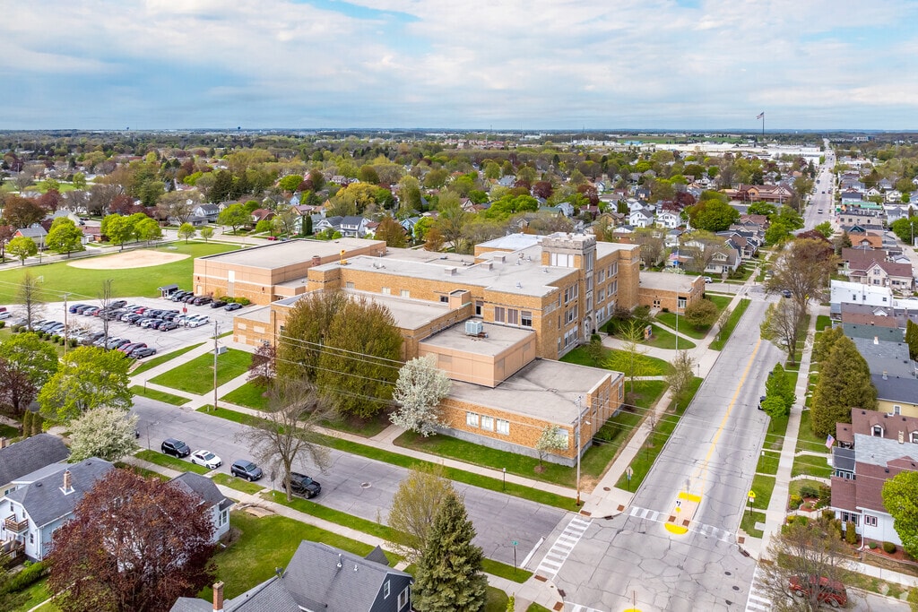Farnsworth Middle School in Weeden Creek neighborhood.