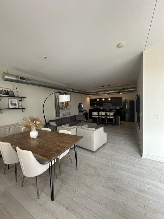 119 4th St unit 408, Des Moines, IA 50309 - photo 2