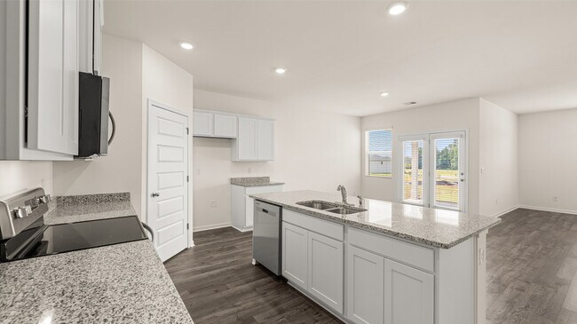 134 Oakchase Park Ln, Hampton, GA 30228 - photo 5