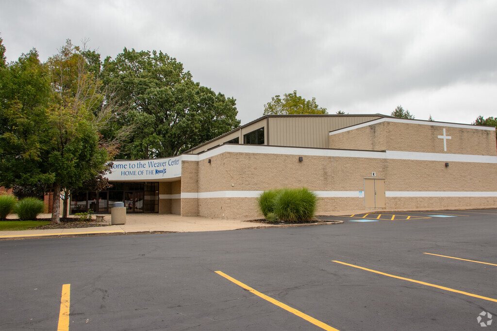 St Mary Of The Assumption School provides private education in 
Outlying Lake County