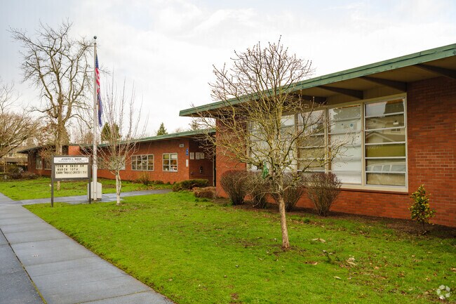 Building of Alliance High School at Meek Campus in Concordia High School, Oregon.