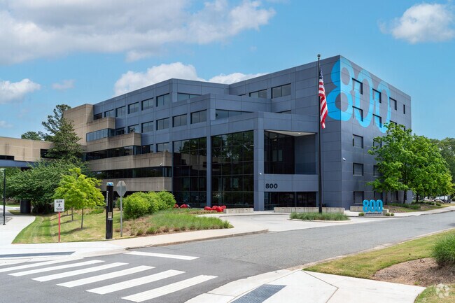 I85 and the Durham Freeway make the 10 mile commute to RTP an easy drive from Trinity Park.