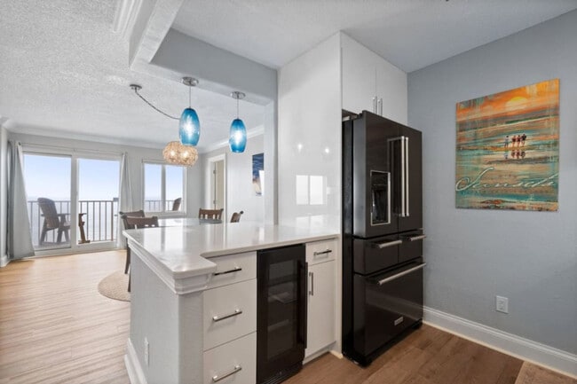 201 Rudee Loop Connector unit ID1353848P, Virginia Beach, VA 23451 - photo 6