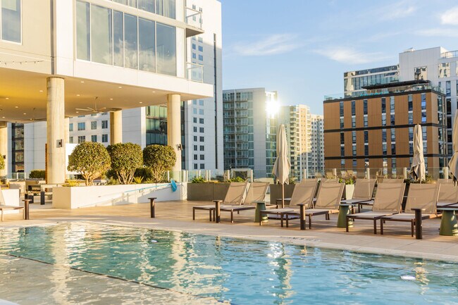 Sora at Spring Quarter, Atlanta, GA 30309 - photo 5