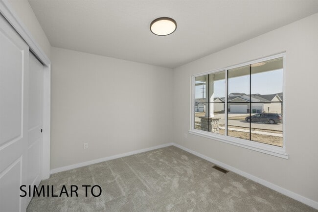 1212 Featherstone Ave NE, Bondurant, IA 50035 - photo 2