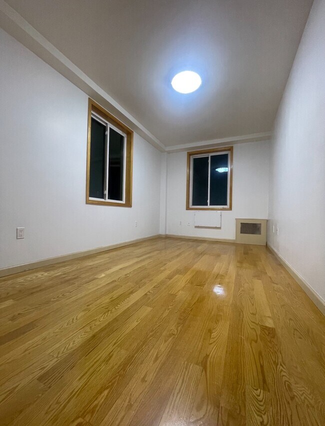 6426 Queens Blvd unit 6D, Woodside, NY 11377 - photo 6