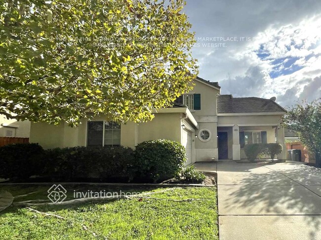 1655 Vandenberg Cir, Suisun City, CA 94585 - photo 2