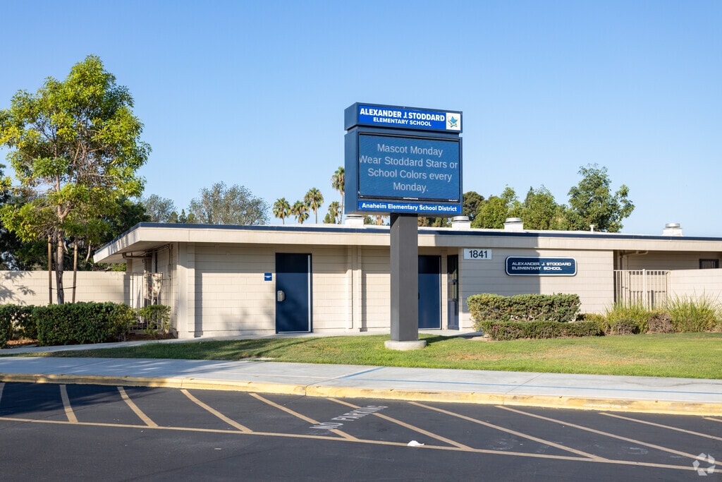 Welcome to Alexander J. Stoddard Elementary School located in Anaheim, CA.