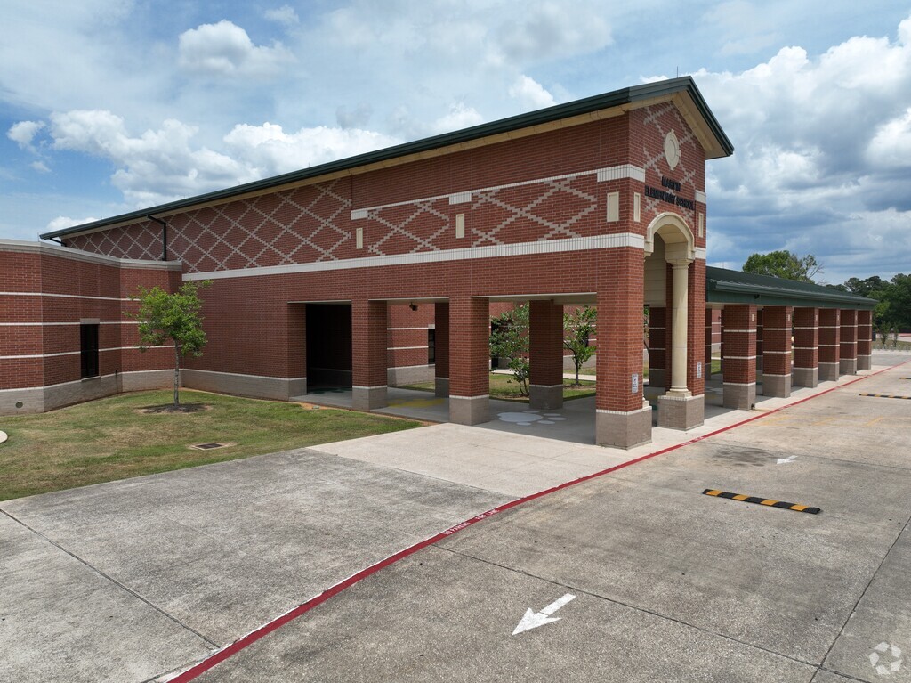 Martin Elementary School, Rankings & Reviews - Homes.com