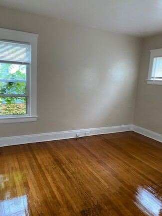 3250 Clarendon Rd Unit 2nd Floor, Cleveland Heights, OH 44118
