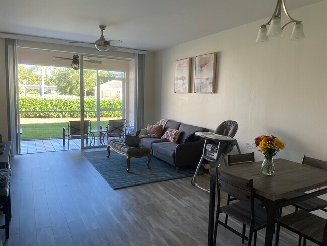 328 Bradstrom Cir unit E-101, Naples, FL 34113 - photo 3