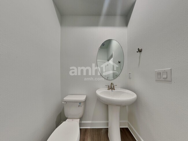 37933 Dusty Saddle Ln, Zephyrhills, FL 33541 - photo 7