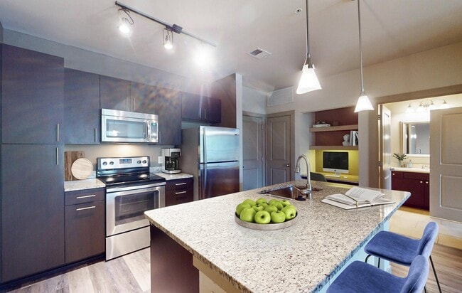 Domain College Park, College Park, MD 20740 - photo 7