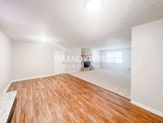 3810 Rock Hollow Ct, Conley, GA 30288 - photo 5