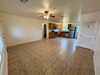 63021 E 285 Ct Unit A, Grove, OK 74344