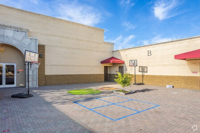 Outdoor play Sonoran Science Academy in Peoria.