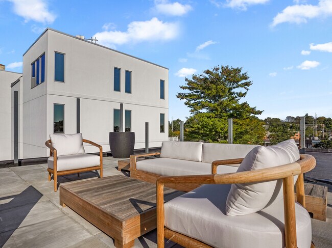 116 Sherman St unit 202, Fairfield, CT 06824 - photo 7