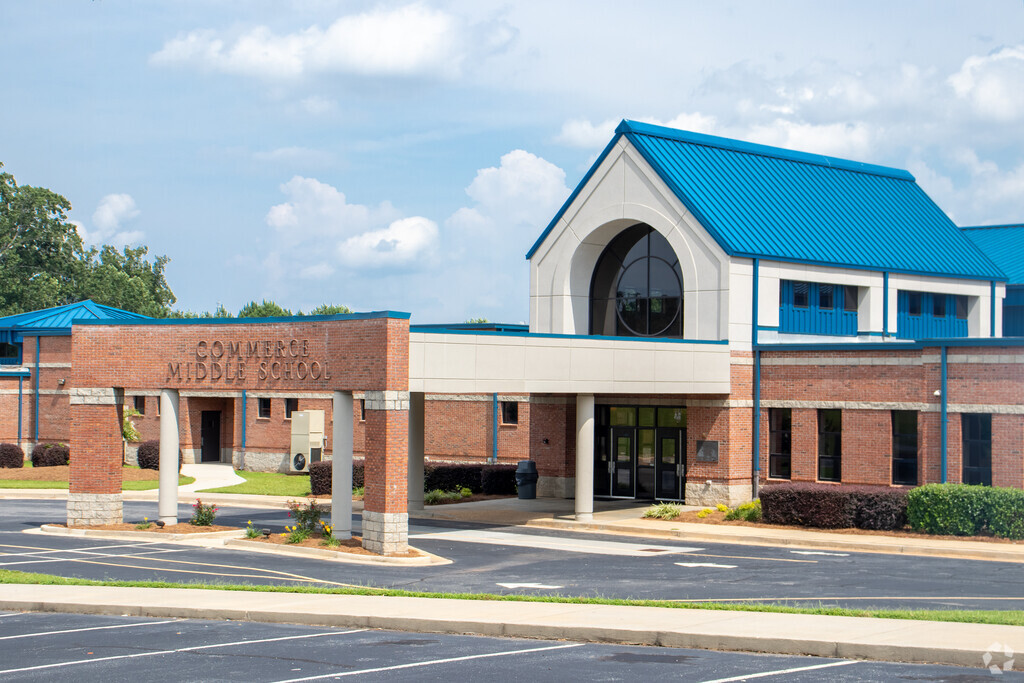 Commerce Middle School is located in Jackson County, GA.