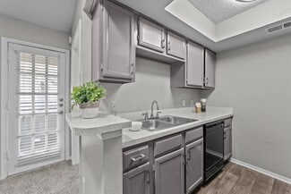 4280 Trinity Mills Rd, Dallas, TX 75287