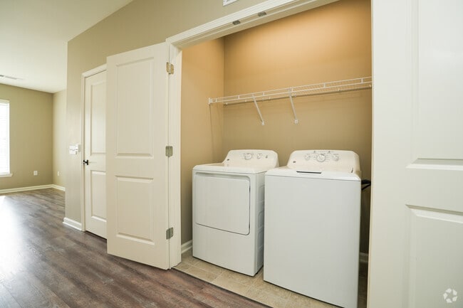 Studio - 600 - Laundry Room