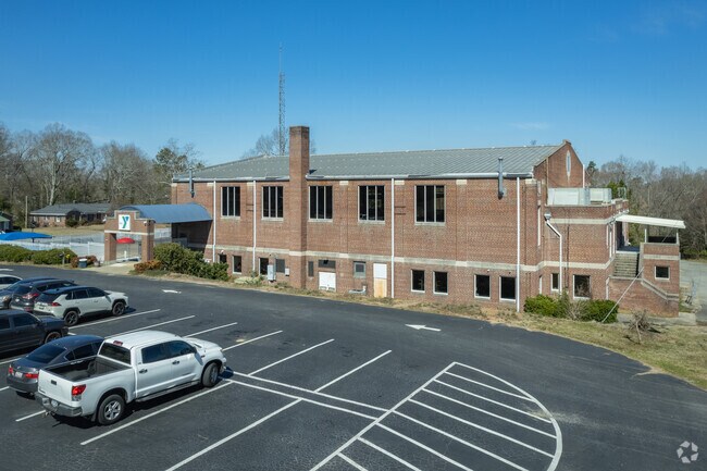 The Union's YMCA has a pool available for public use.