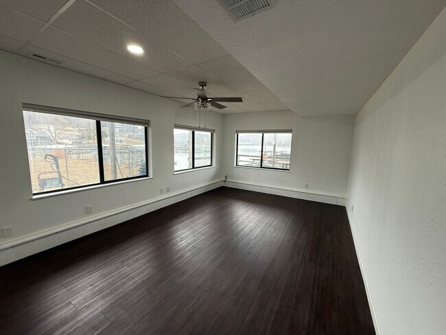 732 Bonaire Rd unit 1, Camdenton, MO 65020 - photo 3