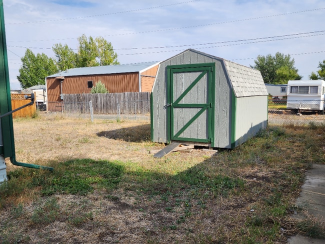 407 W Jefferson St, Three Forks, MT 59752 - photo 3