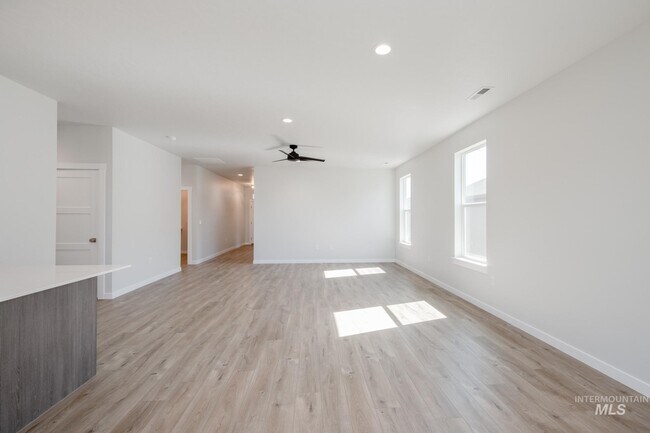 10500 W Teratai St, Star, ID 83669 - photo 5