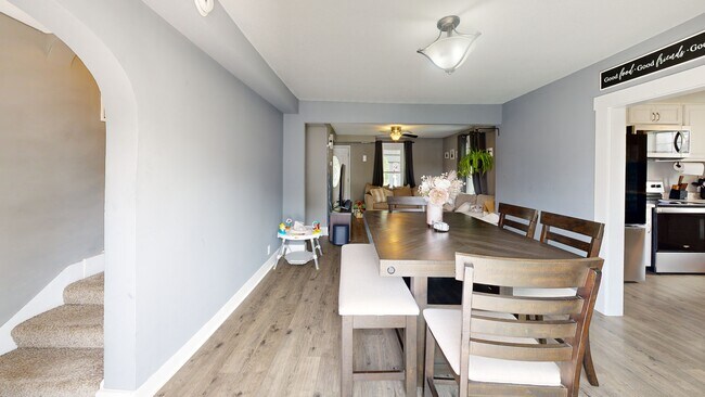 402 E Forest St, Monroeville, IN 46773 - photo 2