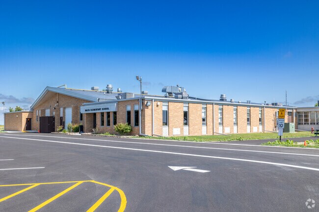 Welcome to Malta Elementary School in Malta IL, where students are well-prepped for middle school.