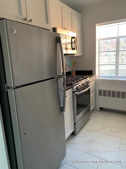74 St Paul St Unit 2, Brookline, MA 02446