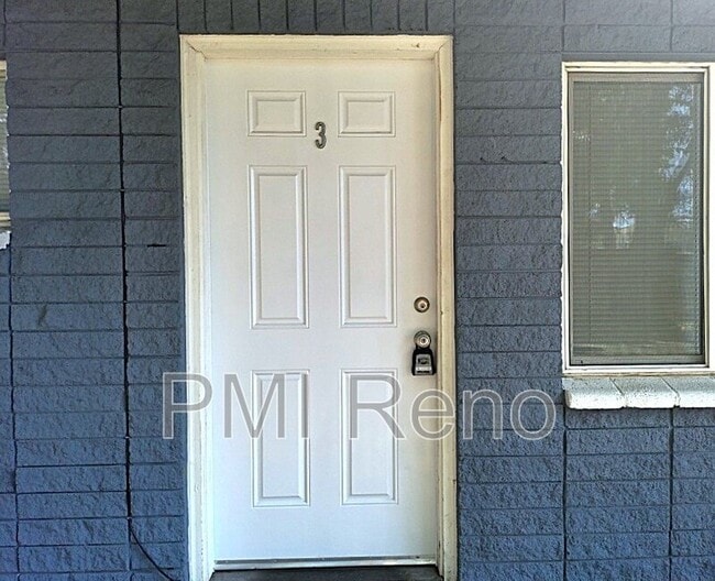 821 Spokane St unit 3, Reno, NV 89512 - photo 2