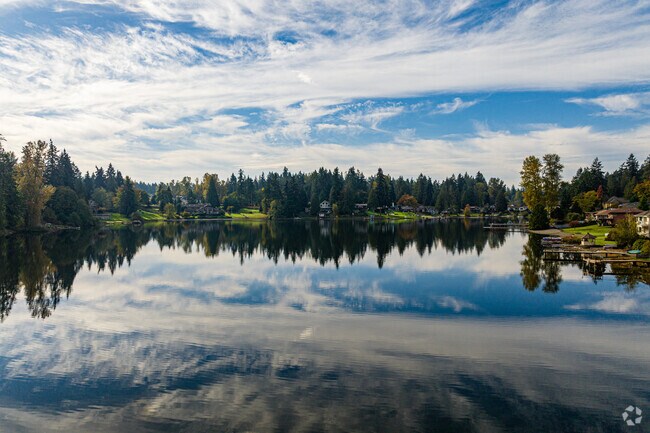 Lake Geneva sparkles on clear days in Lakeland South.