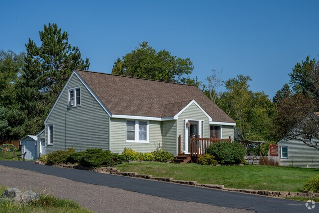 Cape Cod style homes are a popular housing option in Piedmont Heights.