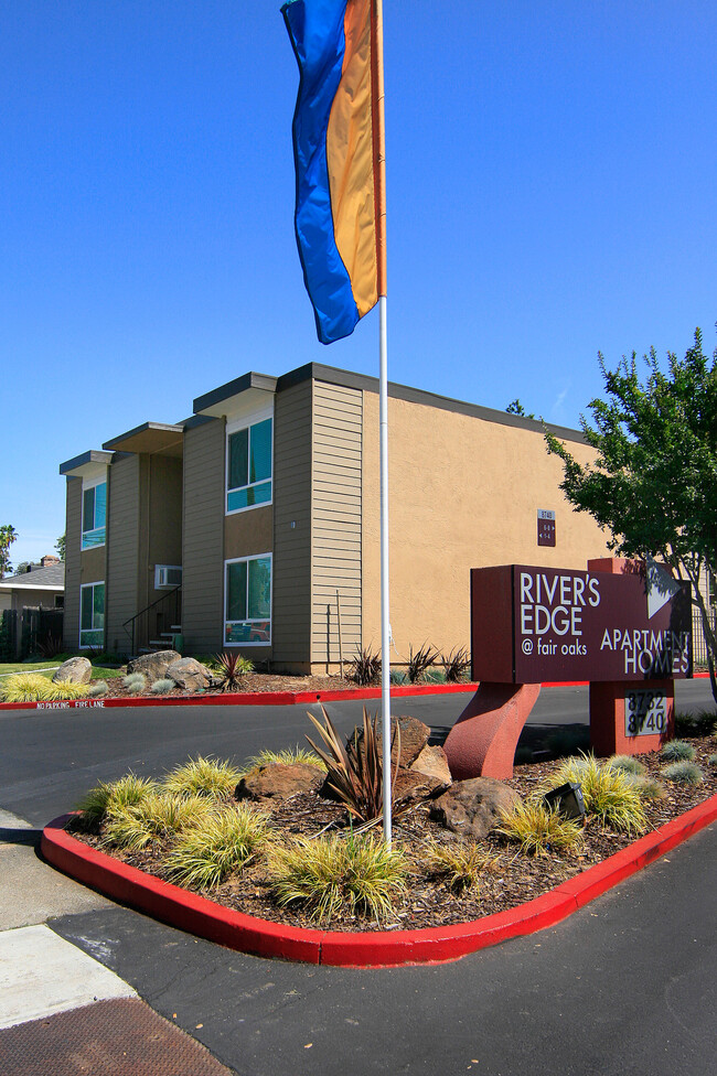8732-8740 Fair Oaks Blvd, Carmichael, CA 95608