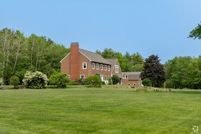 Home buyers in Hampton Falls often look for large yards with privacy.