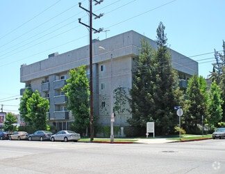 300 S Clark Dr, Los Angeles, CA 90048