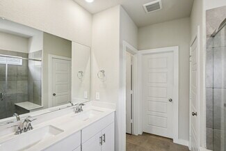 1908 Velvet Oak Ln, Conroe, TX 77304