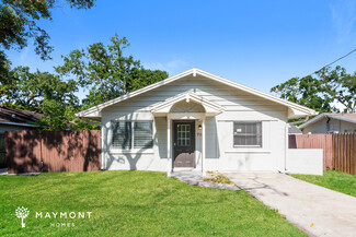 714 37th St W, Bradenton, FL 34205
