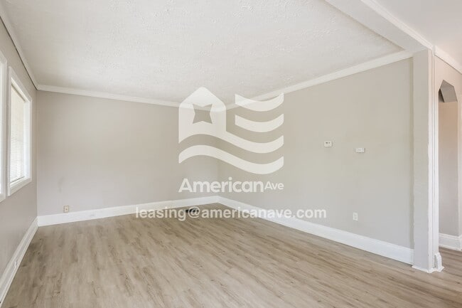 318 Purcell Ave, Cincinnati, OH 45205 - photo 2