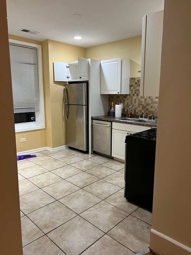 712 N Ada St unit 1, Chicago, IL 60642 - photo 7