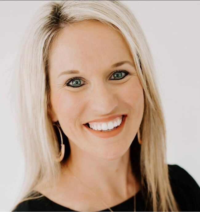 Stephanie Barron