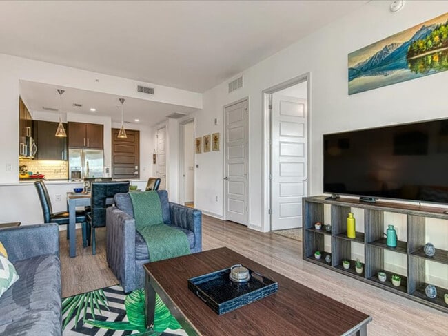 2121 Holcombe Blvd unit ID1359141P, Houston, TX 77030 - photo 3