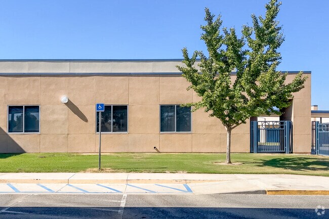 Stonecreek Junior High School serves Bakersfield students in grades seven through eight.