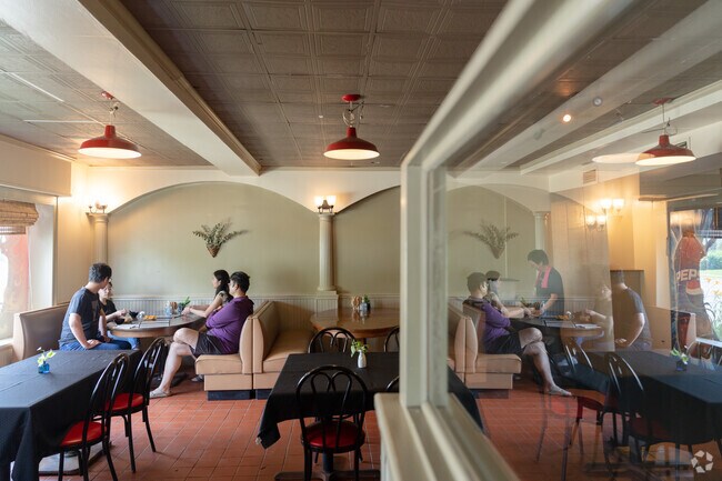 Yakitori & Donburi in Kenilworth serves authentic Japanese cuisine.