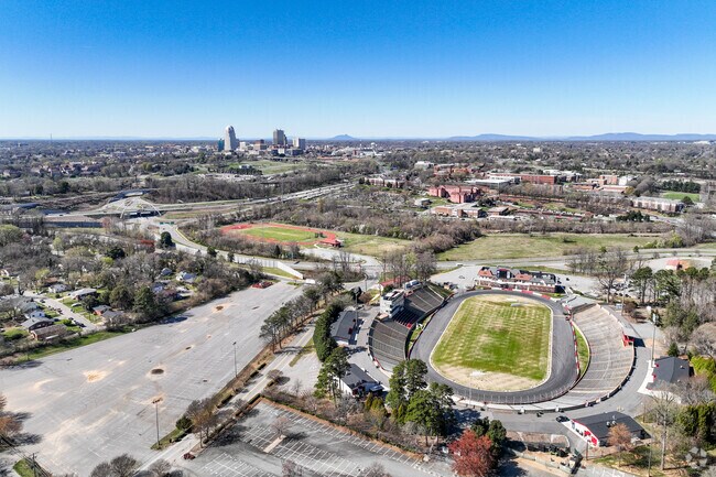 Morningside Manor is just a short distance from all that Downtown Winston-Salem has to offer.