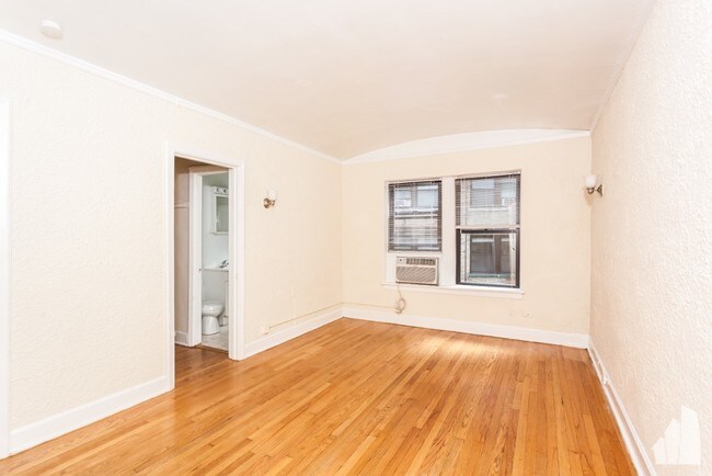 536 W Arlington Place unit 211, Chicago, IL 60614 - photo 3