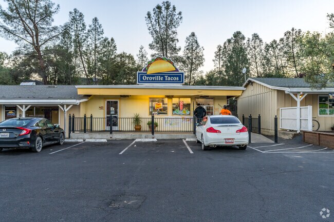 Oroville Tacos serves authentic Mexican food nearby Berry Creek.