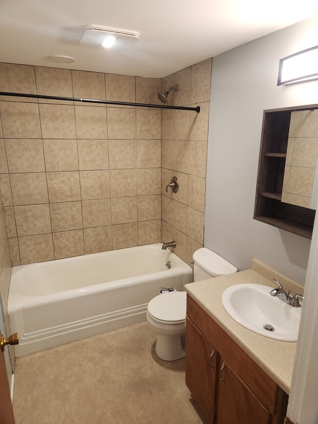 64 Tryon Park unit Up, Rochester, NY 14609 - photo 3